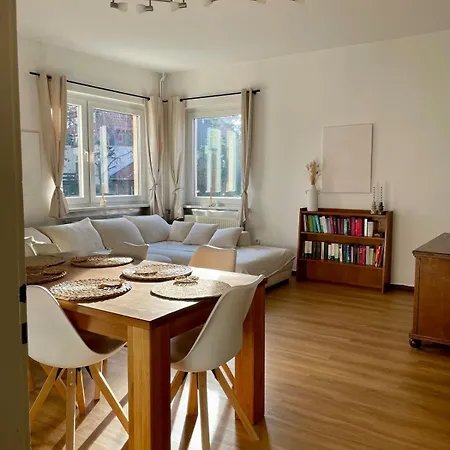 Unter Den Knarrenden Dielen Apartment *