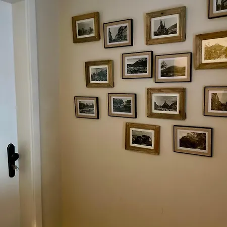 Unter Den Knarrenden Dielen Apartment